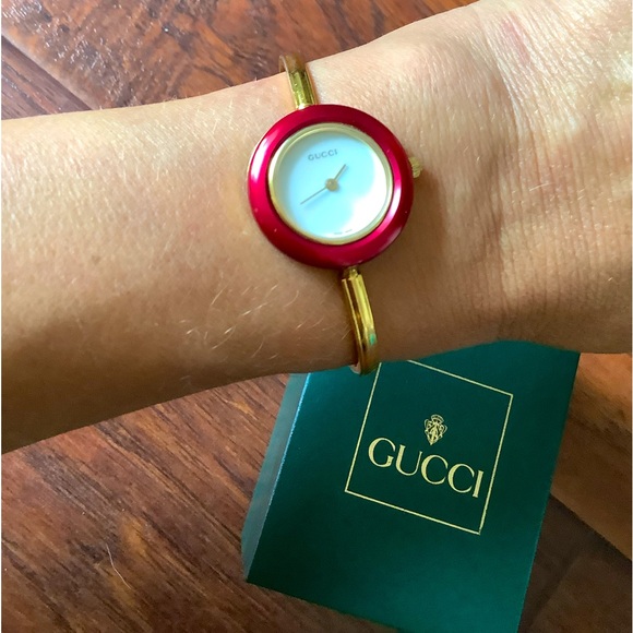 Authentic GUCCI bangle watch with bezels 💙🖤🤍💚🧡 - Picture 6 of 15